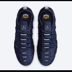 Nike vapor max size plus size 10 mens new shoes